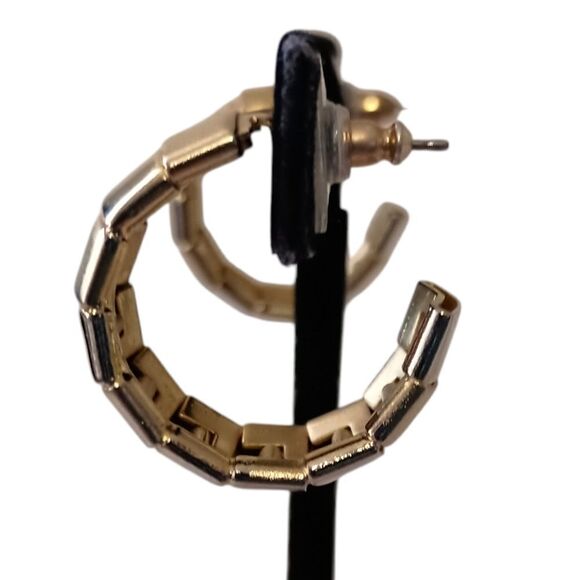Vintage Half Hoop Earrings Gold Tone Satin Polished Pierced Chunky Old Money - Picture 6 of 16